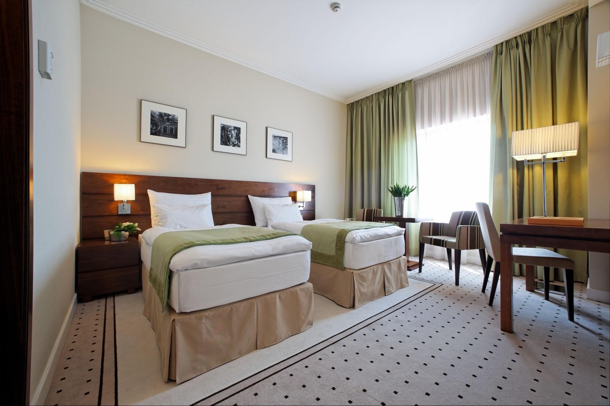 Capital Plaza Hotel Bukarest Værelse billede