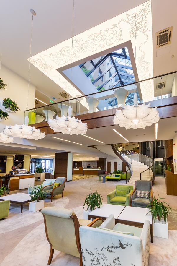 Capital Plaza Hotel Bukarest Eksteriør billede